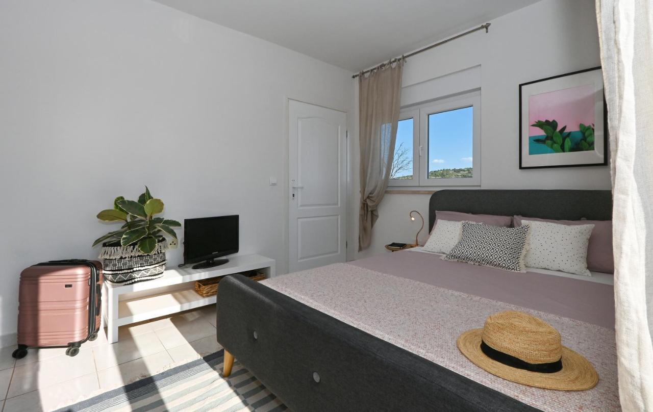 Dream Apartment Milna Милна Экстерьер фото